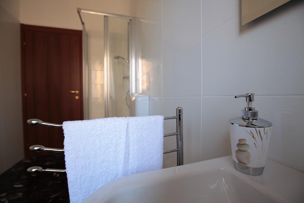 B&B Tari Syrakusa Exteriör bild
